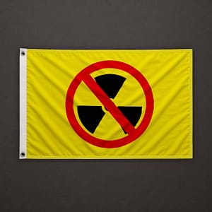No a la energía nuclear Bandera